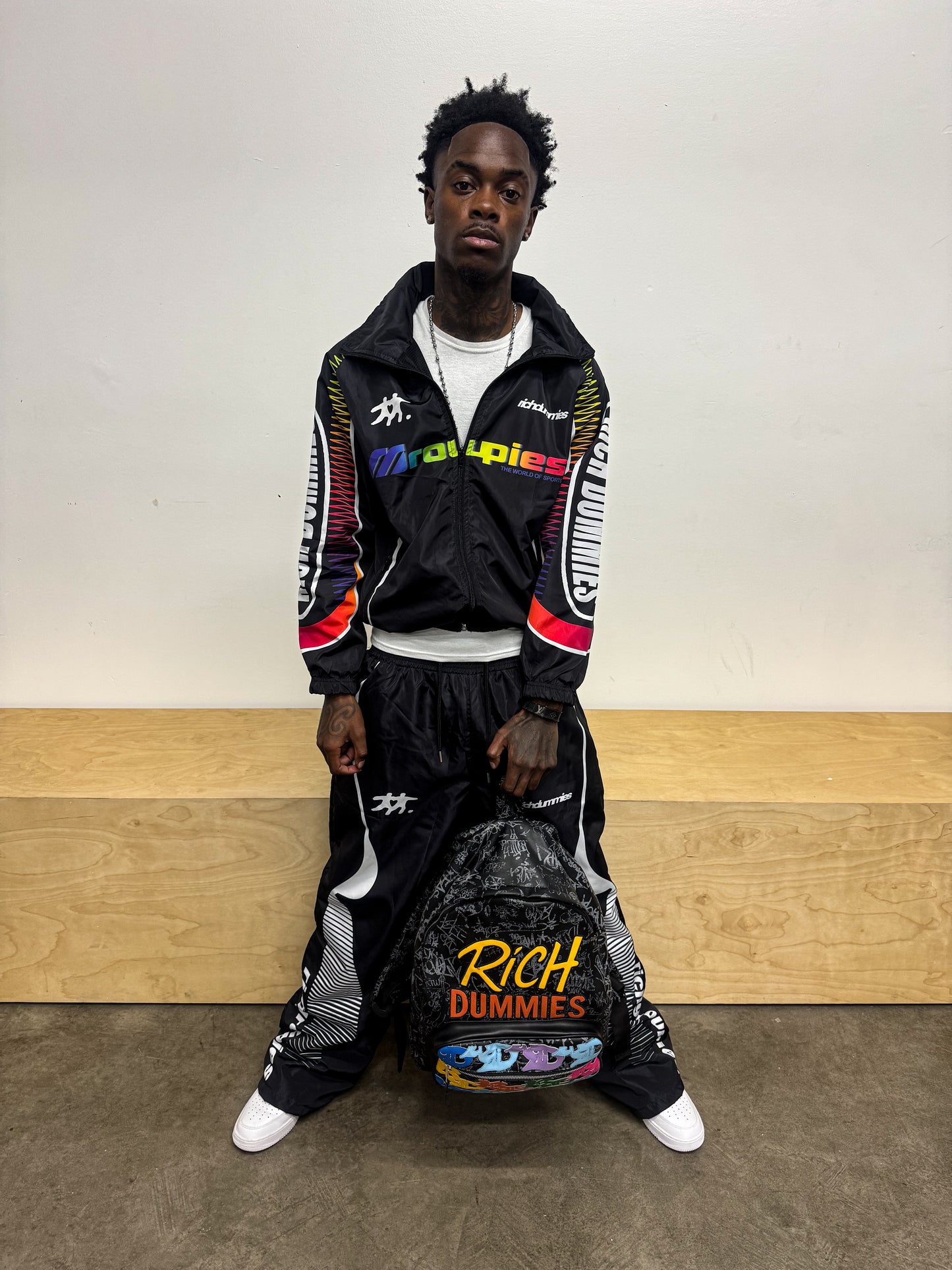 Retro Sports Windbreaker Black